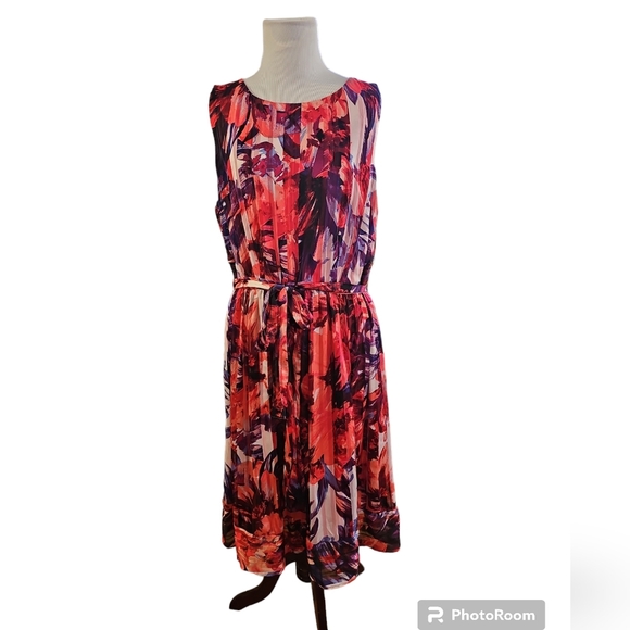 Luxe by Carmen Marc Valvo floral dress - Picture 5 of 5